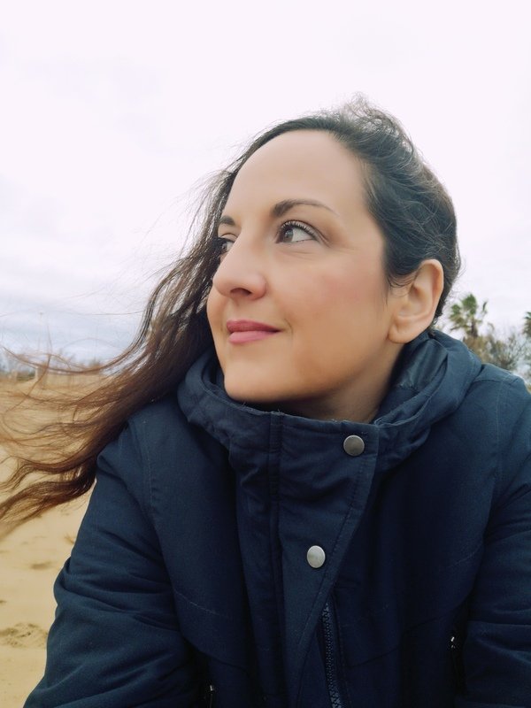 Rencontrez Vanessa, spécialisée en Ayurvéda, lithothérapie et numérologie
