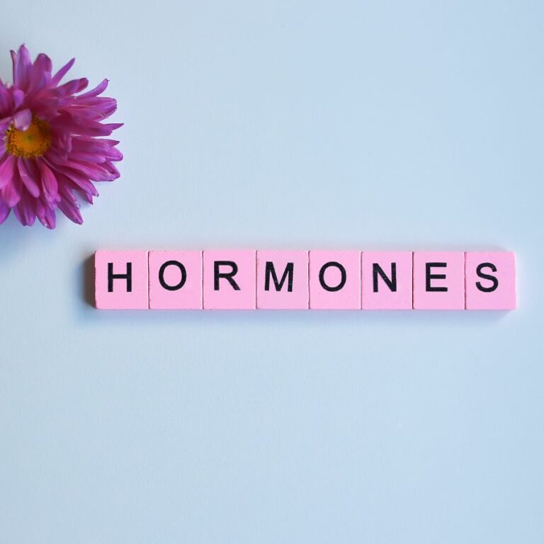 Impact Hormones Problèmes Peau